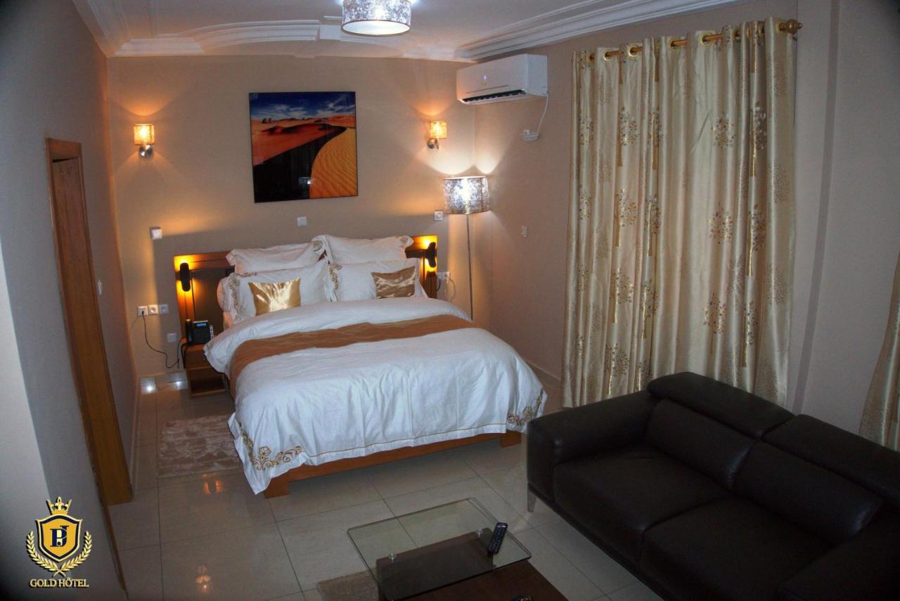 Gold Hotel Bafang Exteriér fotografie